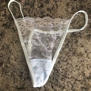 White thong g string t back medium